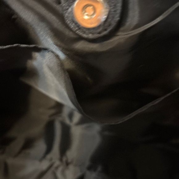 Victoria’s Secret Holiday Red and Black Plaid Tote Bag NWT - Picture 5 of 7